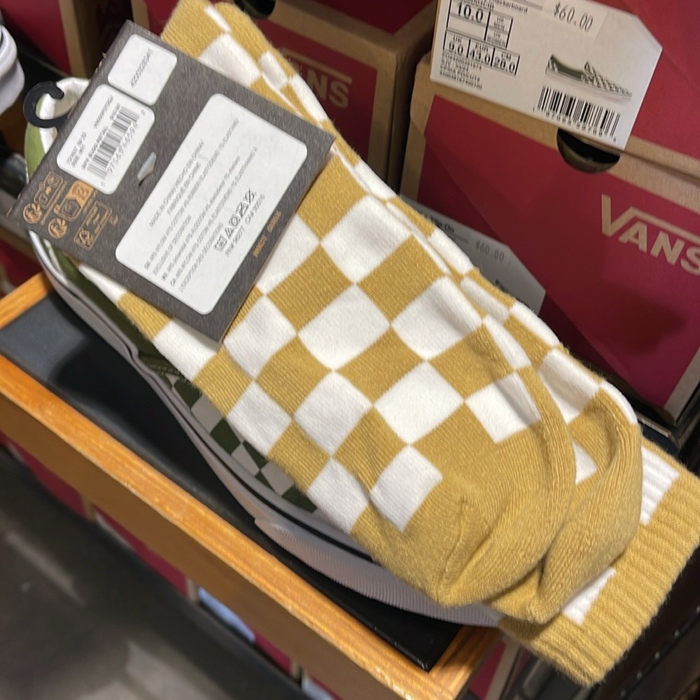 VANS "Off The Wall" socks Checkerboard 
NWT (1 pair) - Picture 10 of 16